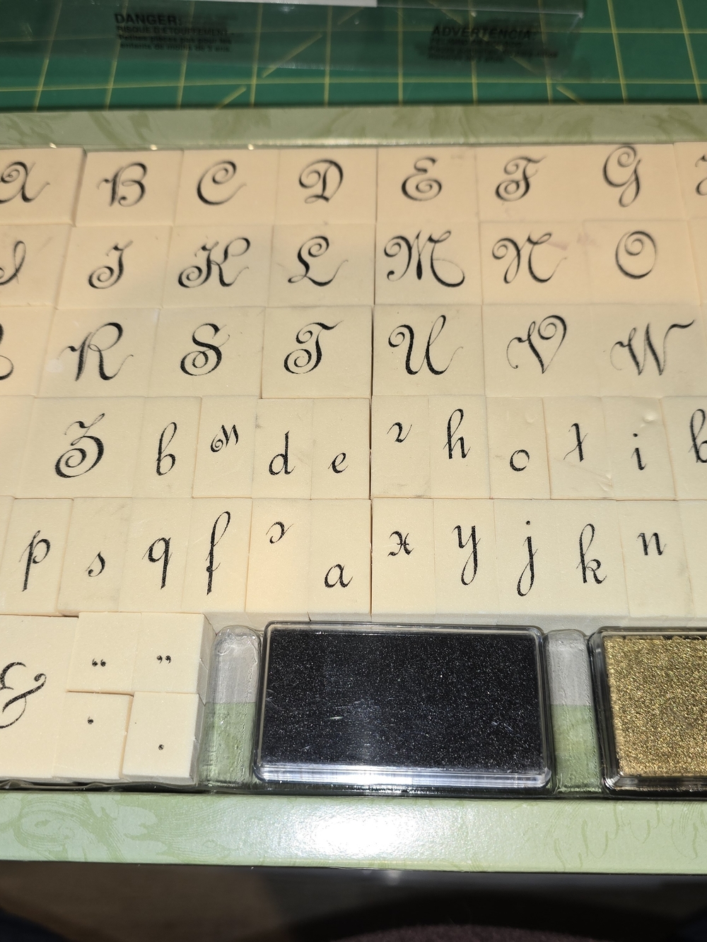 Anna Griffin Victorian Alphabet Rubber Stamp Set with Black and Gold Ink Pads